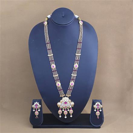 Antique Classic Pendant Set With Matte Gold Plating