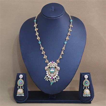 Antique Classic Pendant Set With Matte Gold Plating