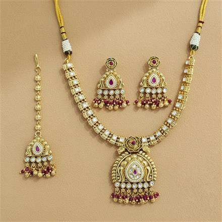 Antique Classic Necklace With Gold Plating