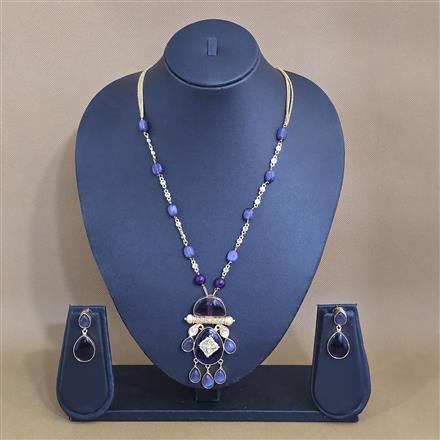 Antique Classic Pendant Set With Matte Gold Plating