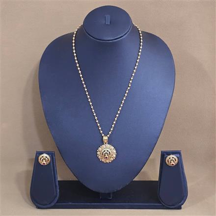 Antique Classic Pendant Set With Matte Gold Plating