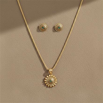 Antique Classic Pendant Set With Matte Gold Plating