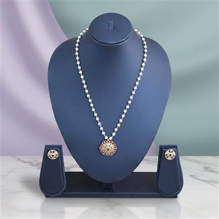 Antique Classic Pendant Set With Matte Gold Plating