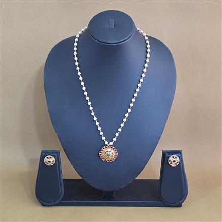 Antique Classic Pendant Set With Matte Gold Plating