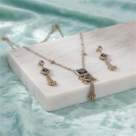Antique Classic Pendant Set With Gold Plating