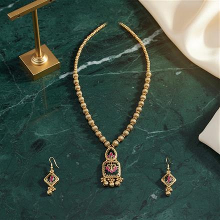 Antique Classic Pendant Set With Gold Plating
