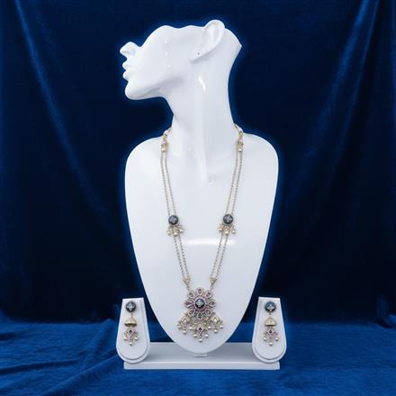 Antique Classic Pendant Set With Matte Gold Plating