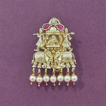 Antique Classic Brooch With Gold Plating