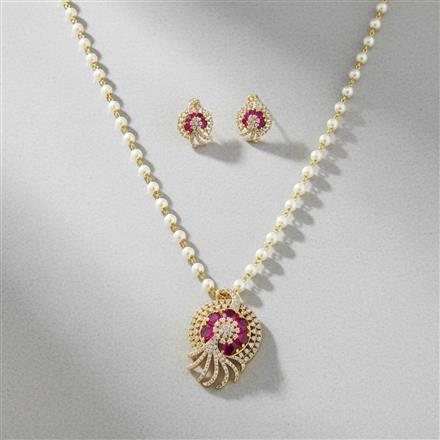 Antique Classic Pendant Set With Gold Plating