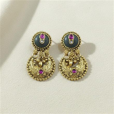 Antique Classic Earring With Gold Plating