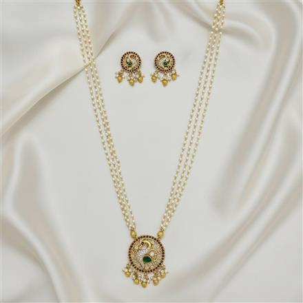 Antique Moti Pendant Set With Gold Plating