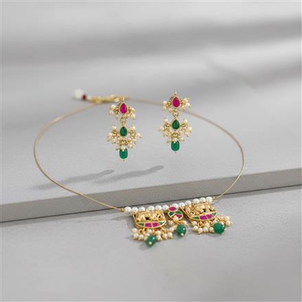 Antique Moti Pendant Set With Matte Gold Plating