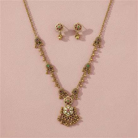 Antique Moti Pendant Set With Gold Plating