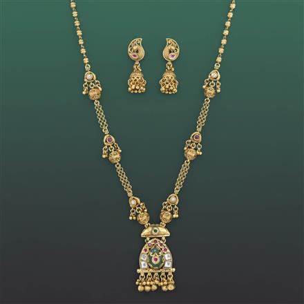 Antique Moti Pendant Set With Gold Plating