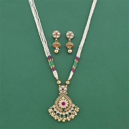Antique Moti Pendant Set With Gold Plating