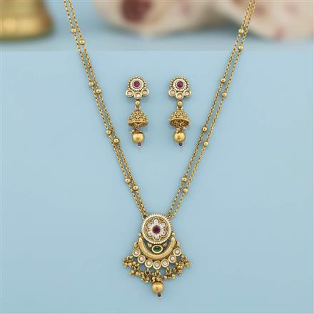 Antique Moti Pendant Set With Gold Plating