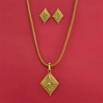 Antique Plain Gold Pendant Set With Gold Plating