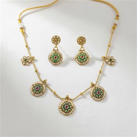 Antique Classic Necklace Set With Matte Gold Plating