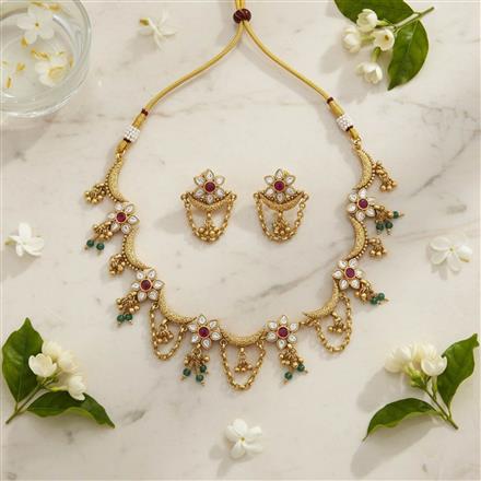 Antique Classic Necklace Set With Matte Gold Plating