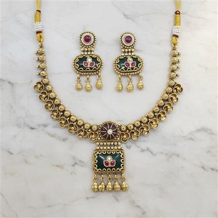 Antique Classic Necklace Set With Matte Gold Plating
