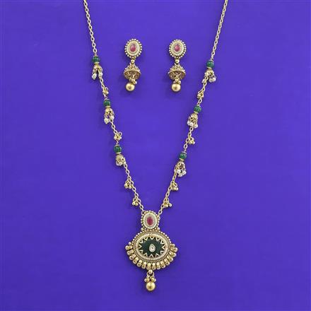Antique Moti Pendant Set With Gold Plating
