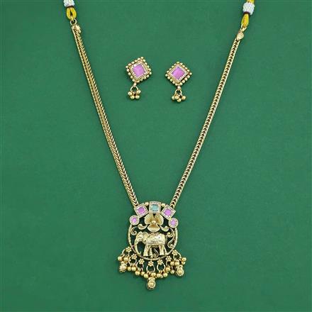 Antique Classic Pendant Set With Matte Gold Plating