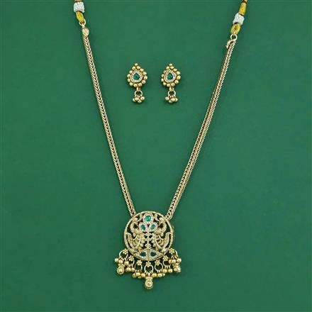 Antique Classic Pendant Set With Matte Gold Plating