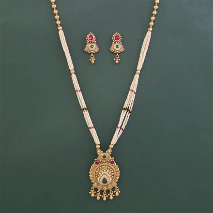 Antique Moti Pendant Set With Matte Gold Plating