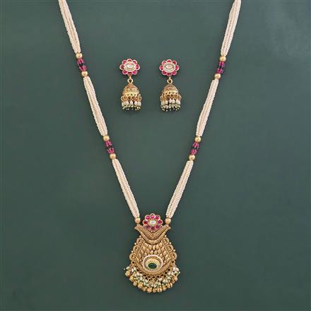 Antique Moti Pendant Set With Matte Gold Plating