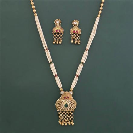 Antique Moti Pendant Set With Matte Gold Plating