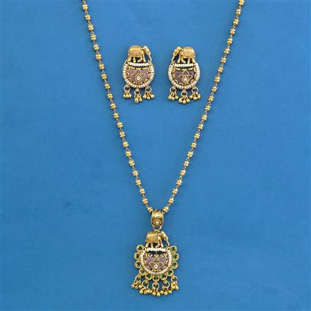 Antique Heritage Pendant Set With Matte Gold Plating