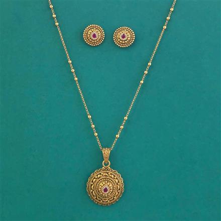 Antique Classic Pendant Set with Matte Gold Plating