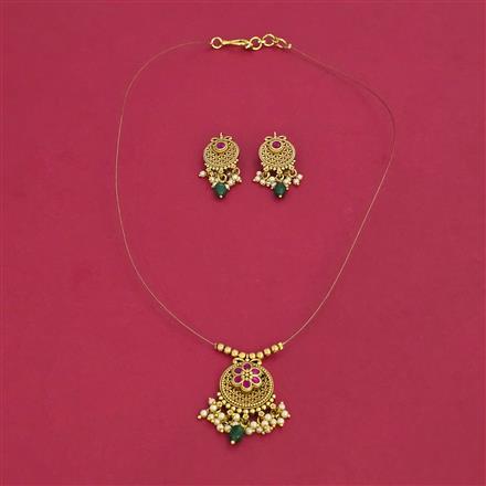 Antique Pearl Pendant Set with Matte Gold Plating