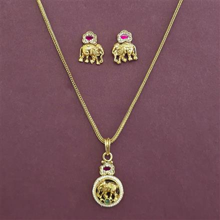 Antique Pearl Pendant Set with Matte Gold Plating