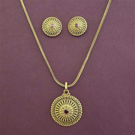 Antique Classic Pendant Set with Matte Gold Plating