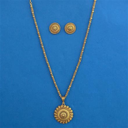 Antique Plain Gold Pendant Set with Matte Gold Plating