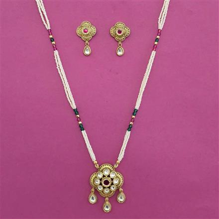 Antique Pearl Pendant Set with Matte Gold Plating