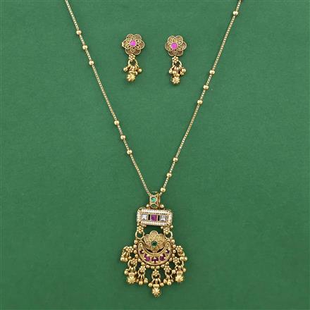 Antique Pearl Pendant Set with Matte Gold Plating