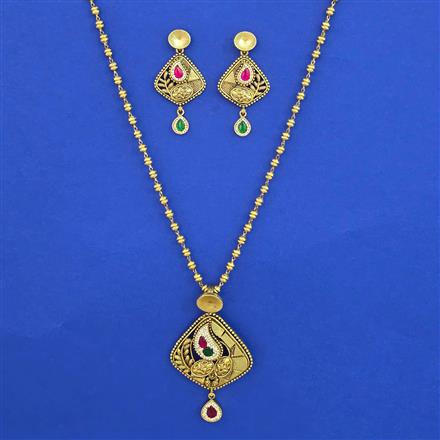 Antique Classic Pendant Set with Matte Gold Plating