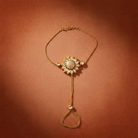 Kundan Classic Hath Pan With Gold Plating