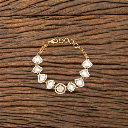 Kundan Adjustable Bracelet With Gold Plating
