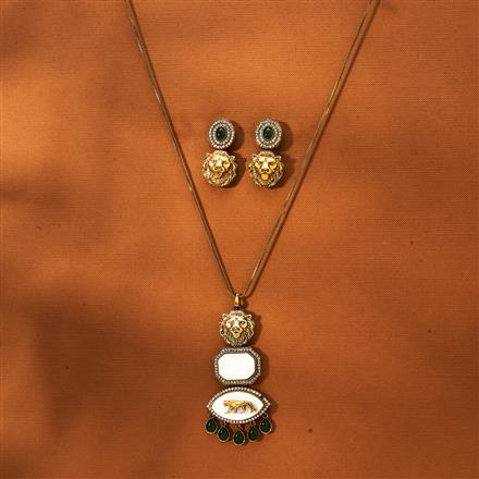 Kundan Mother Of Pearl Pendant Set With Victorian Plating