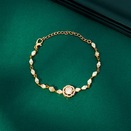 Kundan Adjustable Bracelet With Gold Plating