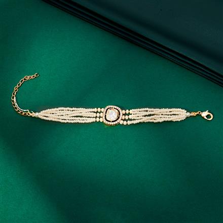 Kundan Adjustable Bracelet With Gold Plating