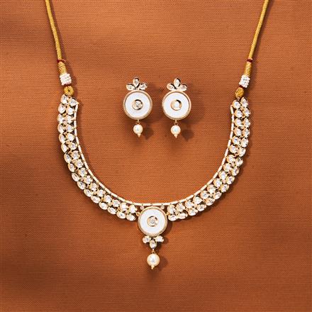Kundan Mother Of Pearl Necklace With Gold Plating