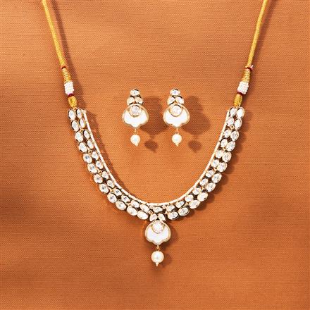 Kundan Mother Of Pearl Necklace With Gold Plating