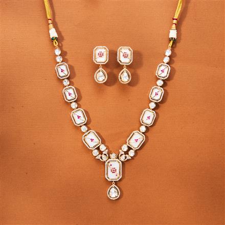 Kundan Mother Of Pearl Necklace With Gold Plating
