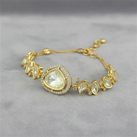 Kundan Adjustable Bracelet With Gold Plating