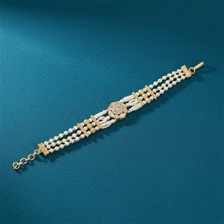 Kundan Moti Bracelet With Gold Plating