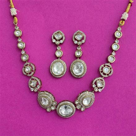 Kundan Classic Necklace Set With Mehndi Plating